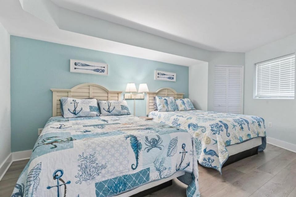 Shell Yeah! Location, Pools, Fun Apartment in Myrtle Beach