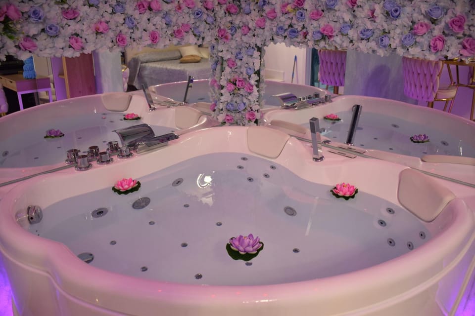 Hot Tub, Hot Tub, Bathroom, Bath