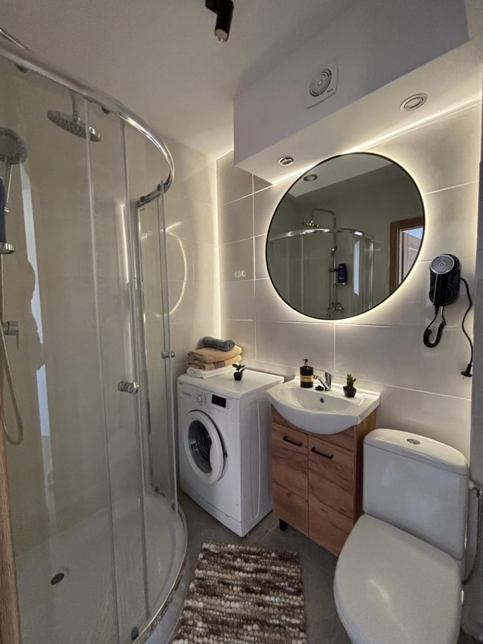 Shower, Bathroom, washing machine