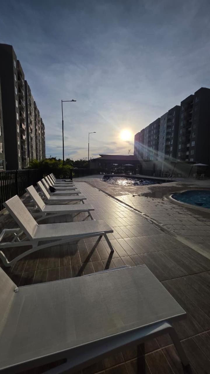 Condominio AZUL RICAURTE Apartamento con 4 piscinas Apartment in Ricaurte