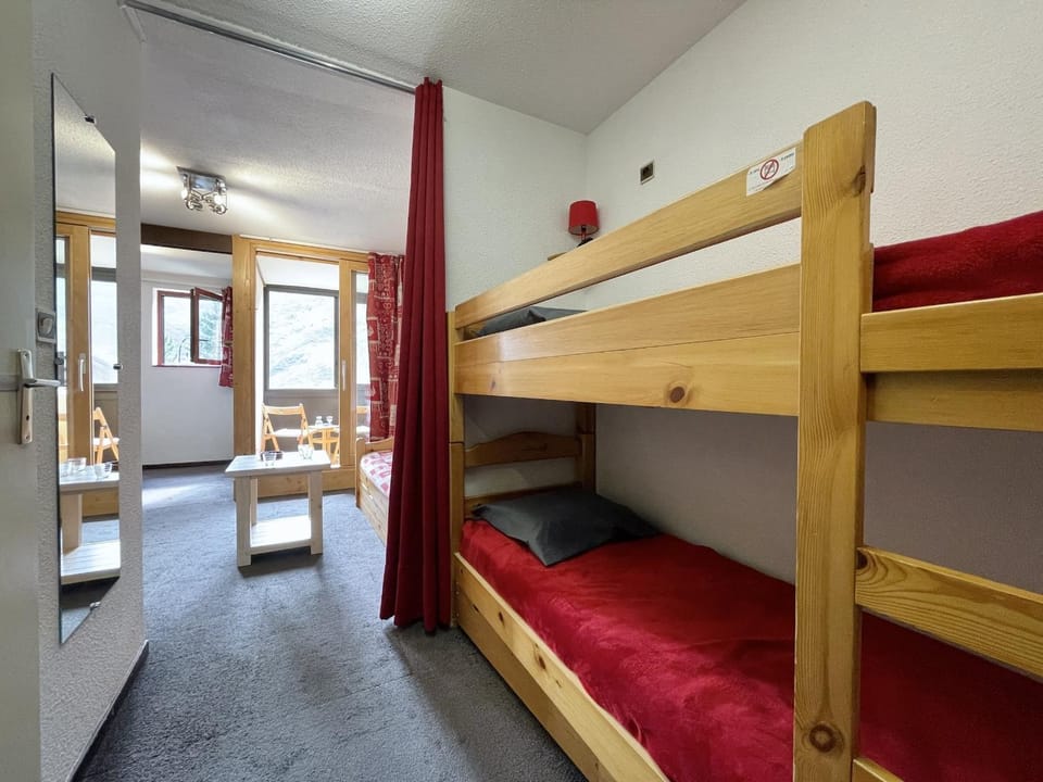 Bed, Living room, Decorative detail, bunk bed