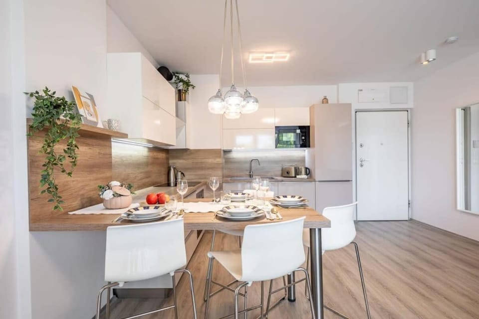 New central apartment with balcony Apartment in Budapest