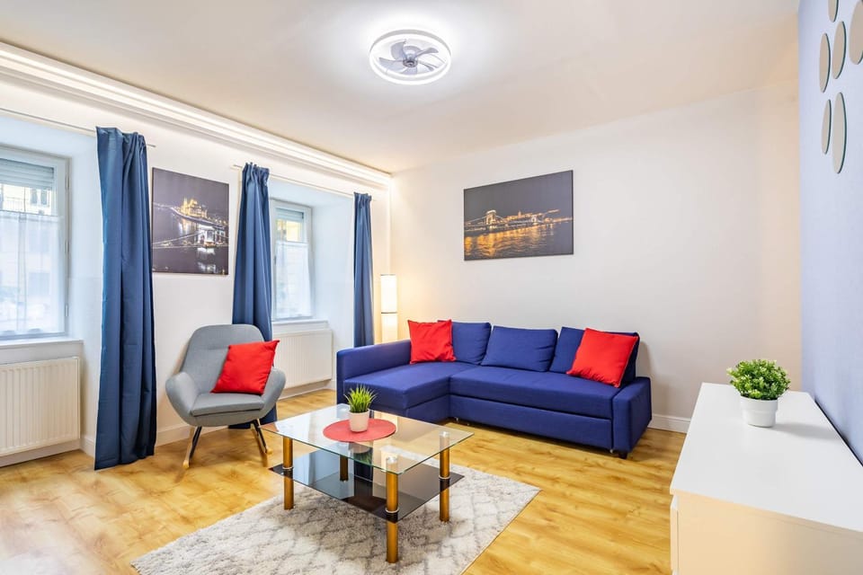 Ultra Central - Quiet Oasis by the Synagogue Apartment in Budapest