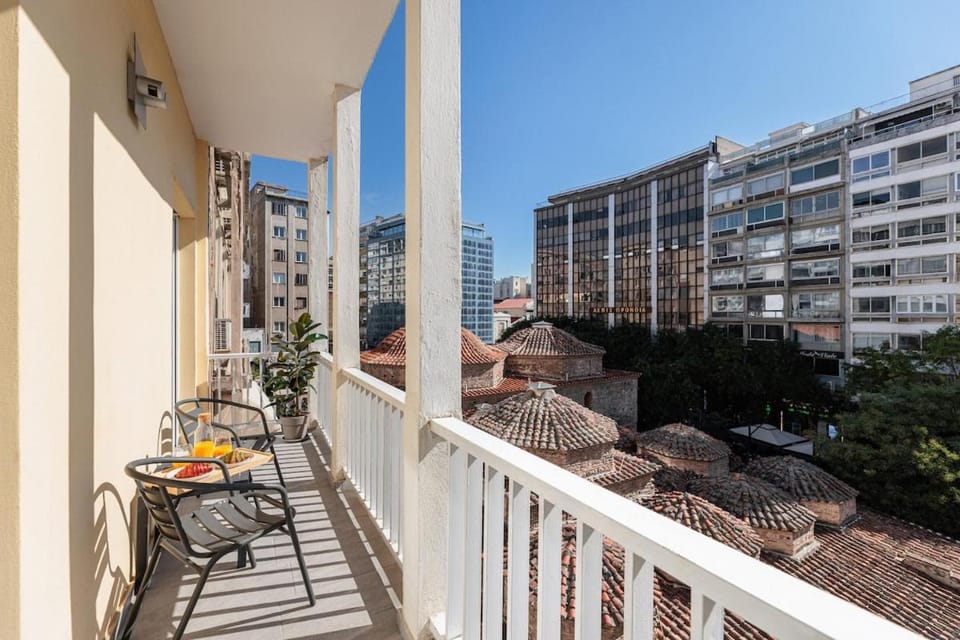 Elegant Suite - Hamam View Apartment in Thessaloniki