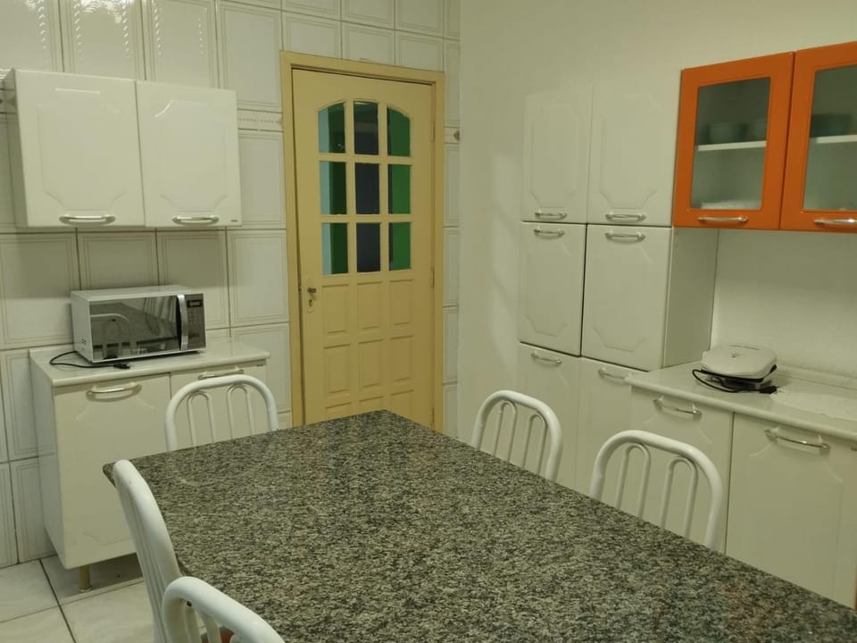 Casa Verde Jardim Italia House in State of Paraná