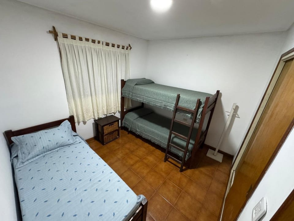 Bed, Bedroom, bunk bed