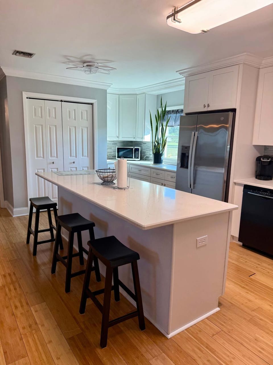 Serene Bayou Retreat - Spacious Family Home House in Broussard