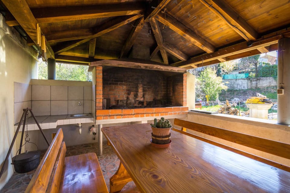 Patio, BBQ facilities, BBQ facilities, Garden, Seating area, Area and facilities