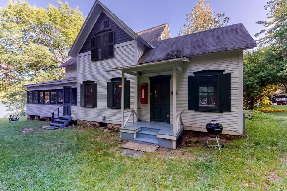 Garden Island's Birch House in Charlotte