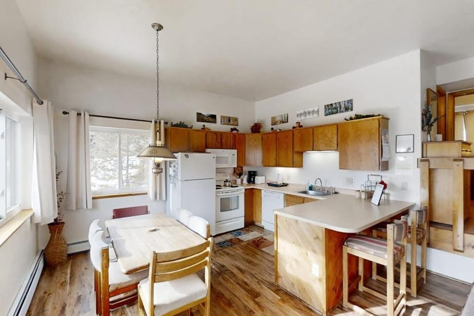 Buffalo Ridge C101 Apartment in Wildernest