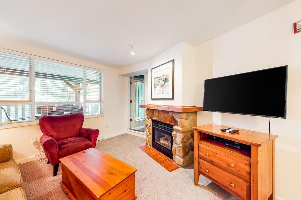 Town Plaza, Unit 209 Apartment in Whistler