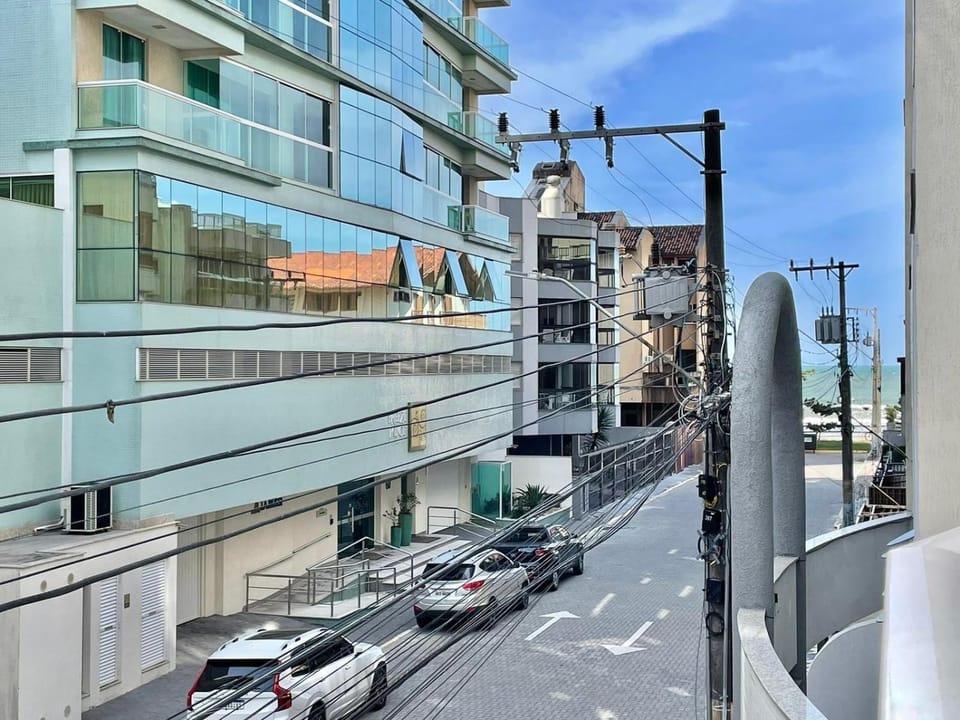 271 Street, Ocean Block, 3 suites, Itapema, Meia Praia, AT004 Apartment in Porto Belo