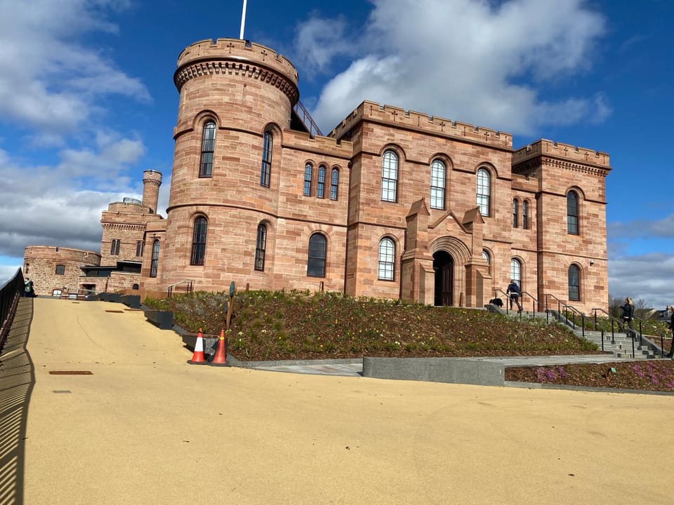 Lombard Apartment in Inverness