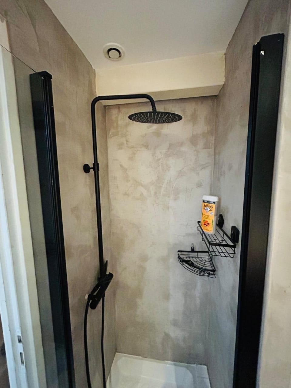 Le Petit Bourcain Apartment in Valence
