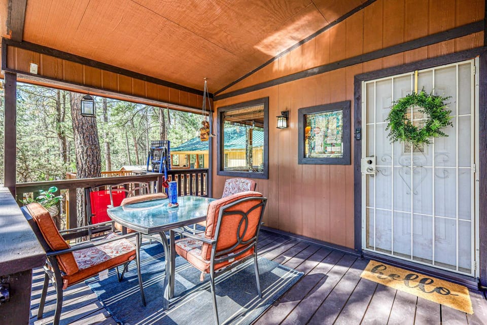 Three Bears Cabin Cabin in Ruidoso