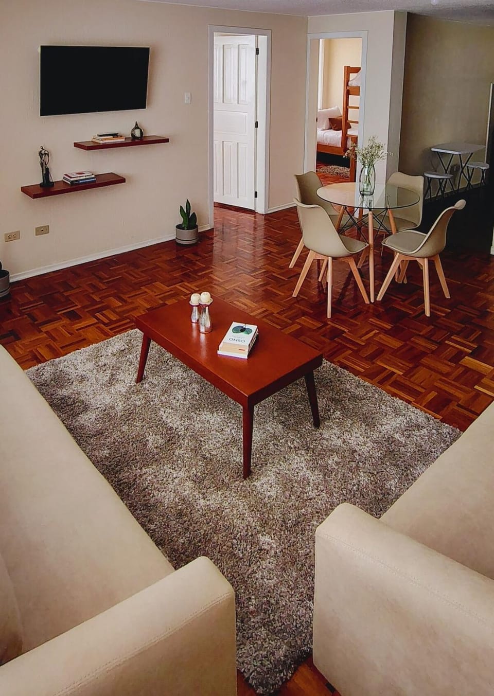Communal lounge/ TV room, Dining area