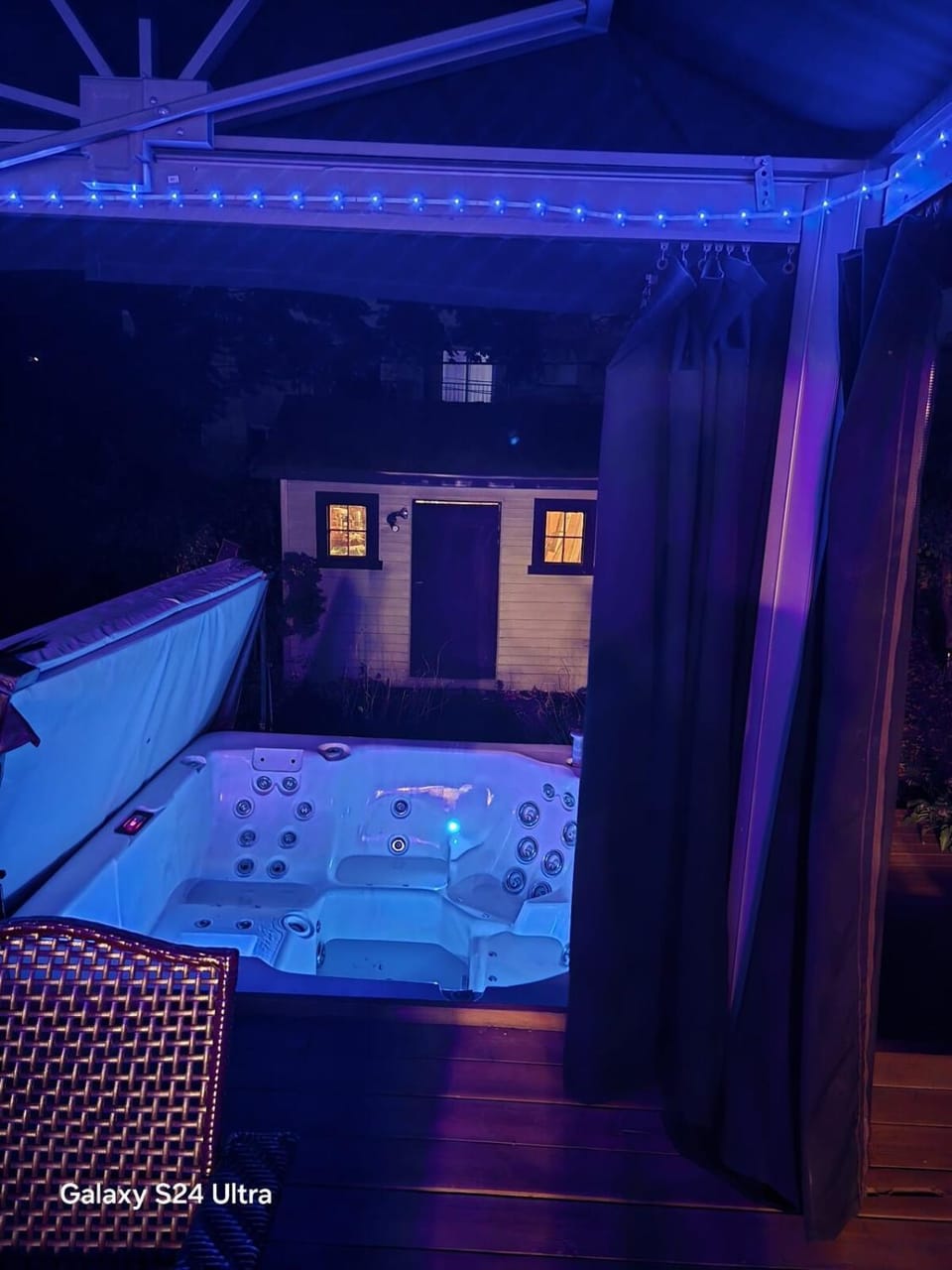 Appartement, Jacuzzi, Spa et terasse Apartment in Longueuil