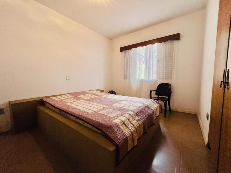 Ampla casa steps from the beach Apartment in Camboriú