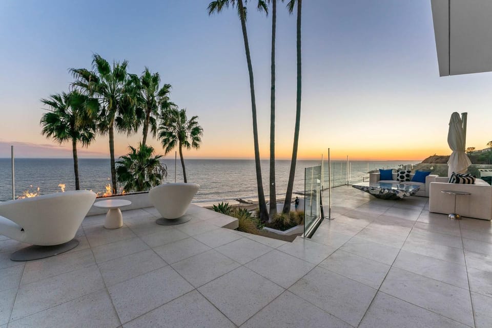 Pacific Palisades 3BR with Fire Pit by Colby and Conrad House in Pacific Palisades