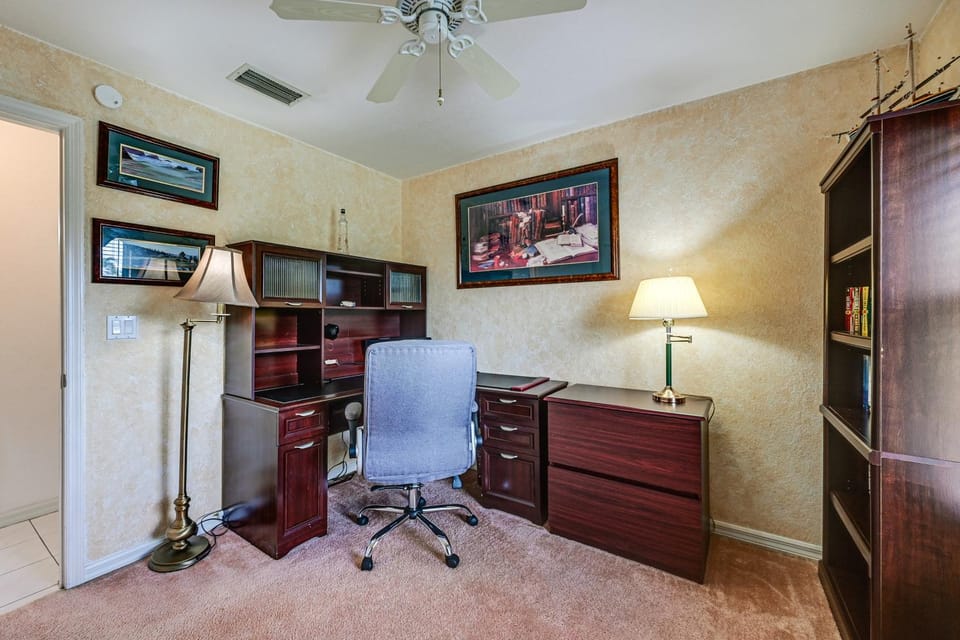 Waterfront Cape Coral Home: Views & Birdwatching House in Cape Coral