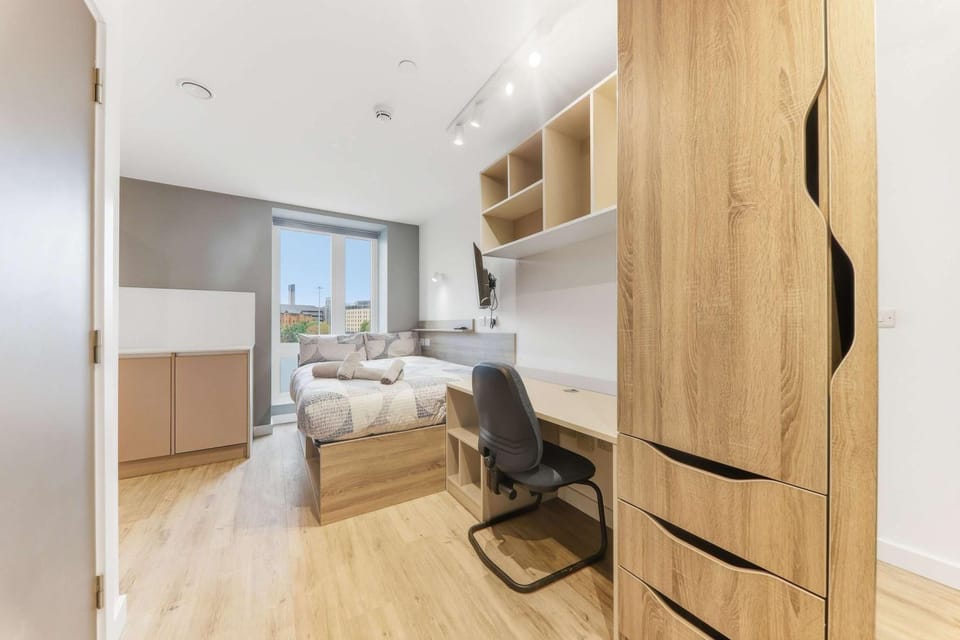 Accessible Student Only Studio In Central Leeds Apartment in Leeds