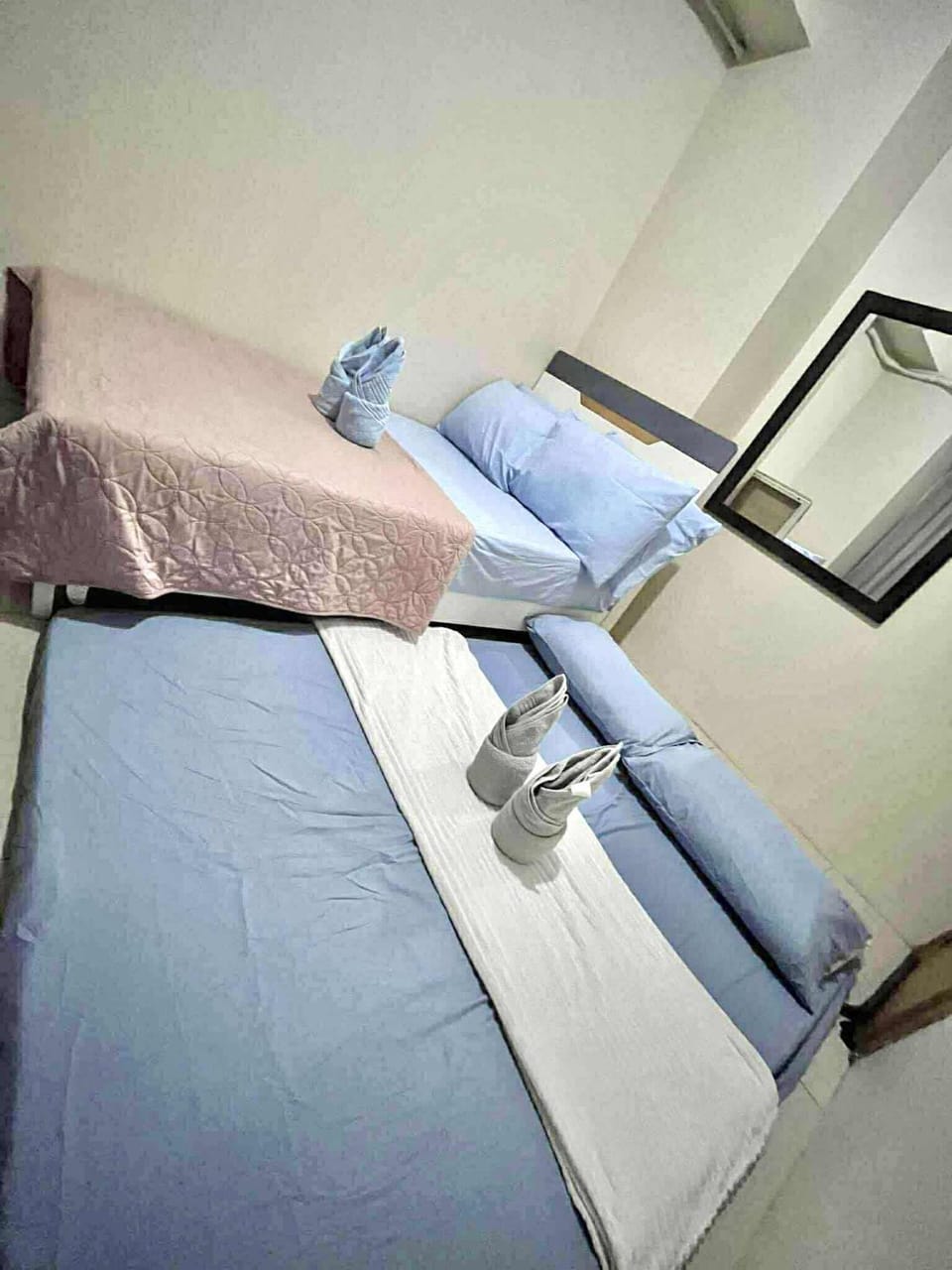 Staycation Near Mall of Asia Bed and Breakfast in Pasay