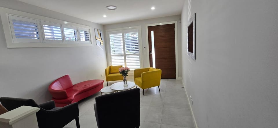 Spacious Famiy Living in the Heart of Marsden Park Villa in Sydney