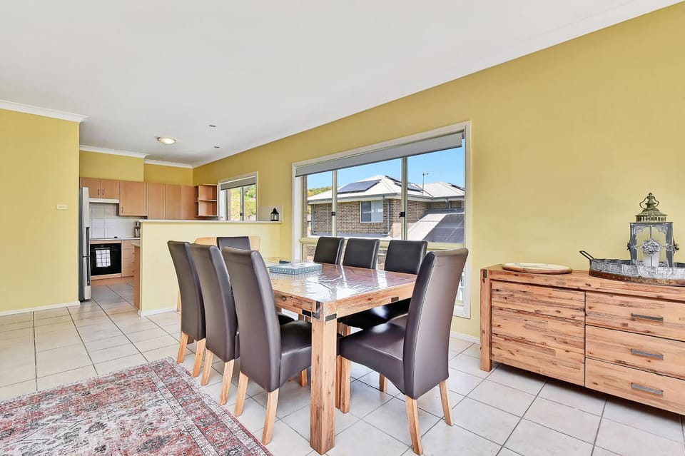 Salt and Paws at Fingal Bay House in Fingal Bay