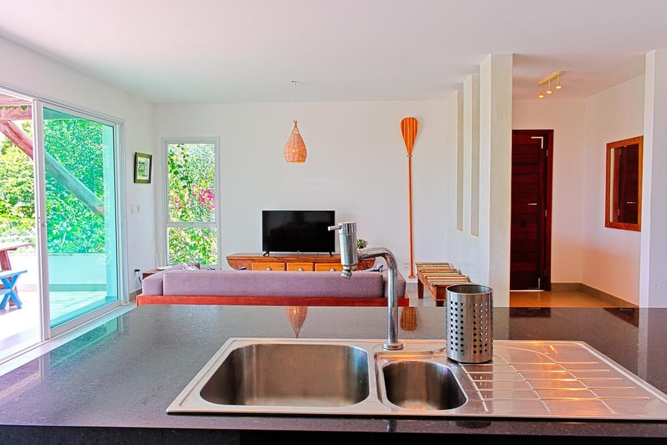 TV and multimedia, Kitchen or kitchenette, Dining area