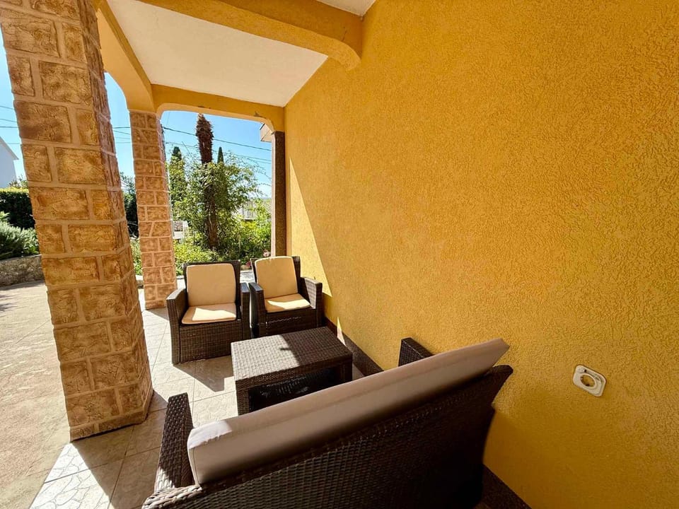 Summer, Balcony/Terrace