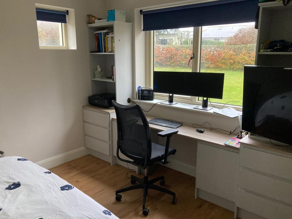Circular Road Comfort - UHG & University Access Vacation rental in Galway