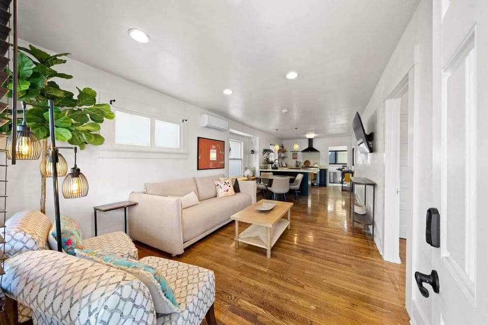 Mid-City 2BR Retreat Firepit Nights with Free Parking Apartment in San Diego