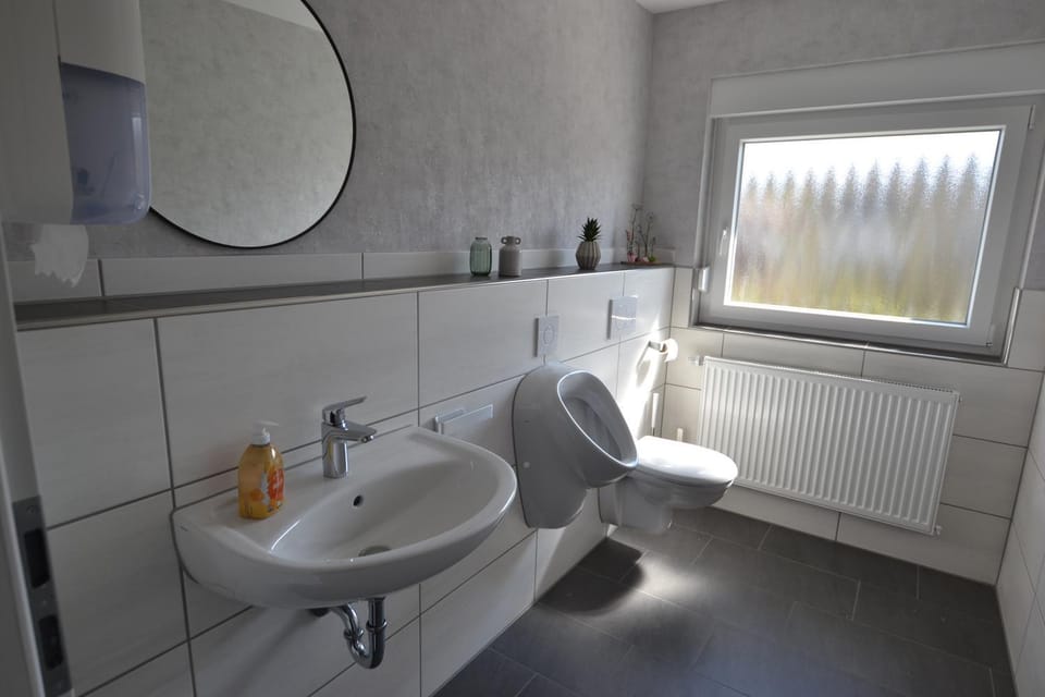 Toilet, Bathroom