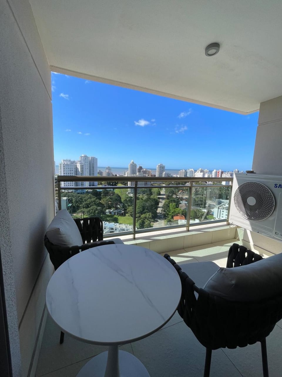 Apartment on a high floor with 2 bedrooms Apartment in Punta del Este