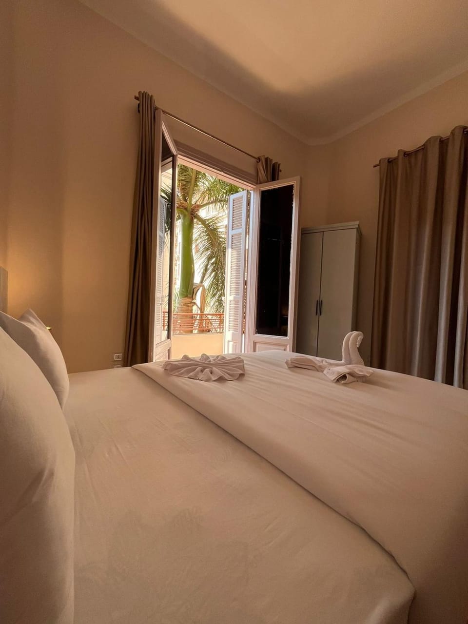 Bed, Photo of the whole room, Bedroom, towels, wardrobe