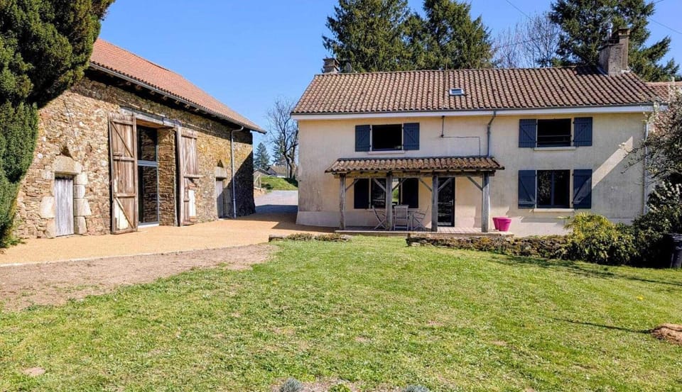 Belle vue House in Nouvelle-Aquitaine