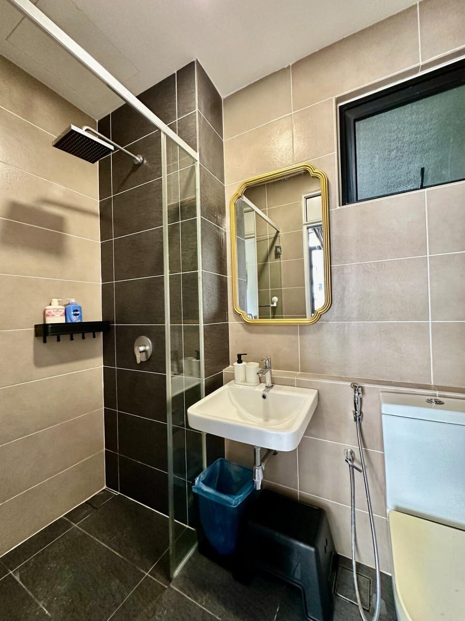 Shower, Toilet, Bathroom