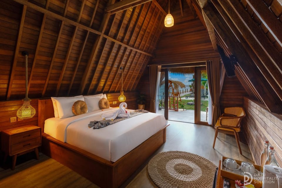 Bed, TV and multimedia, Bedroom, towels