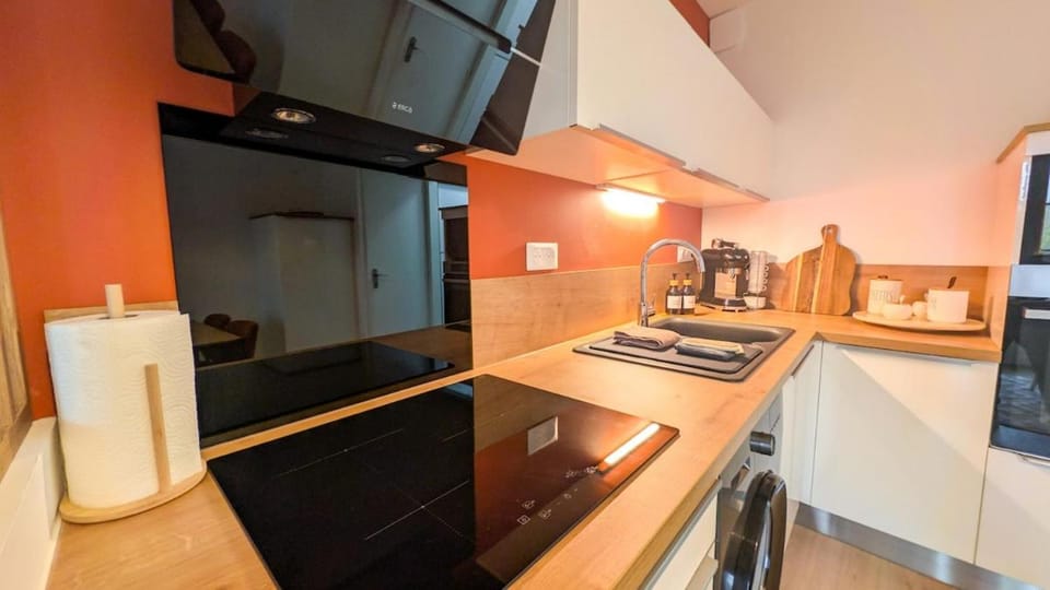 Kitchen or kitchenette, oven, stove, toaster