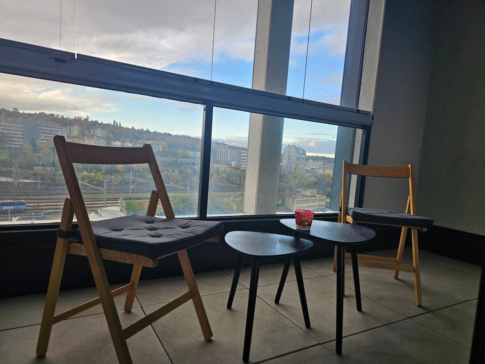 View (from property/room), Balcony/Terrace, Seating area