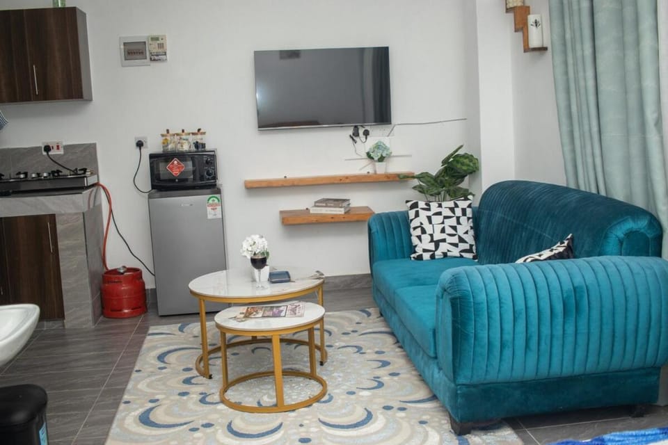 CozyDream BnB Stylish Studio Apartment with Pool in Mtwapa Apartment in Kenya