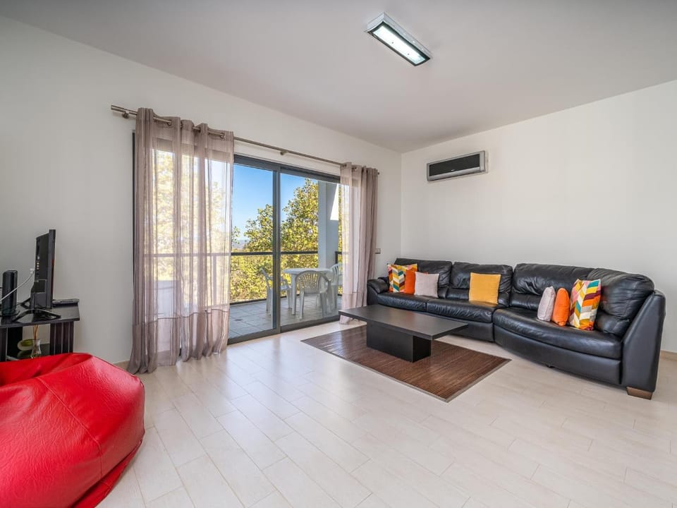 TV and multimedia, Living room, air conditioner