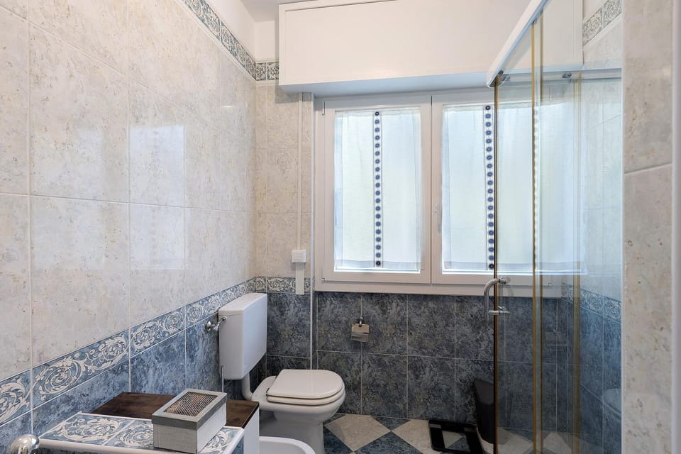 Bathroom, Living room