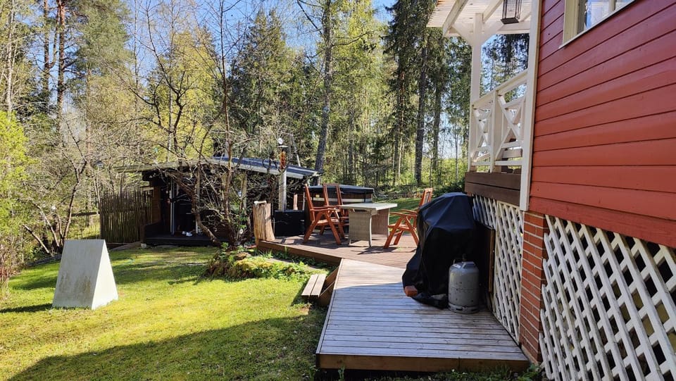 Patio, Hot Tub, Sauna, Balcony/Terrace