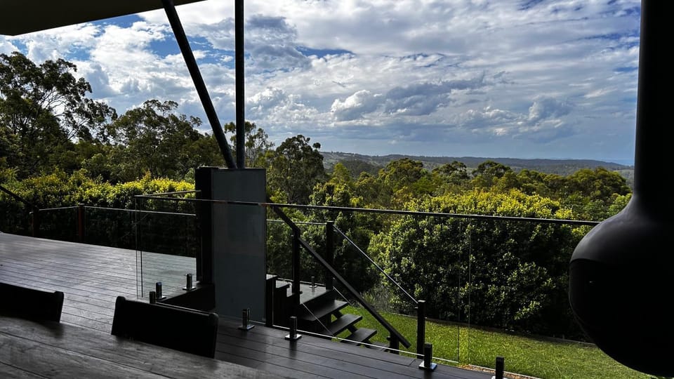 Hilltop Getaway Villa in Brisbane