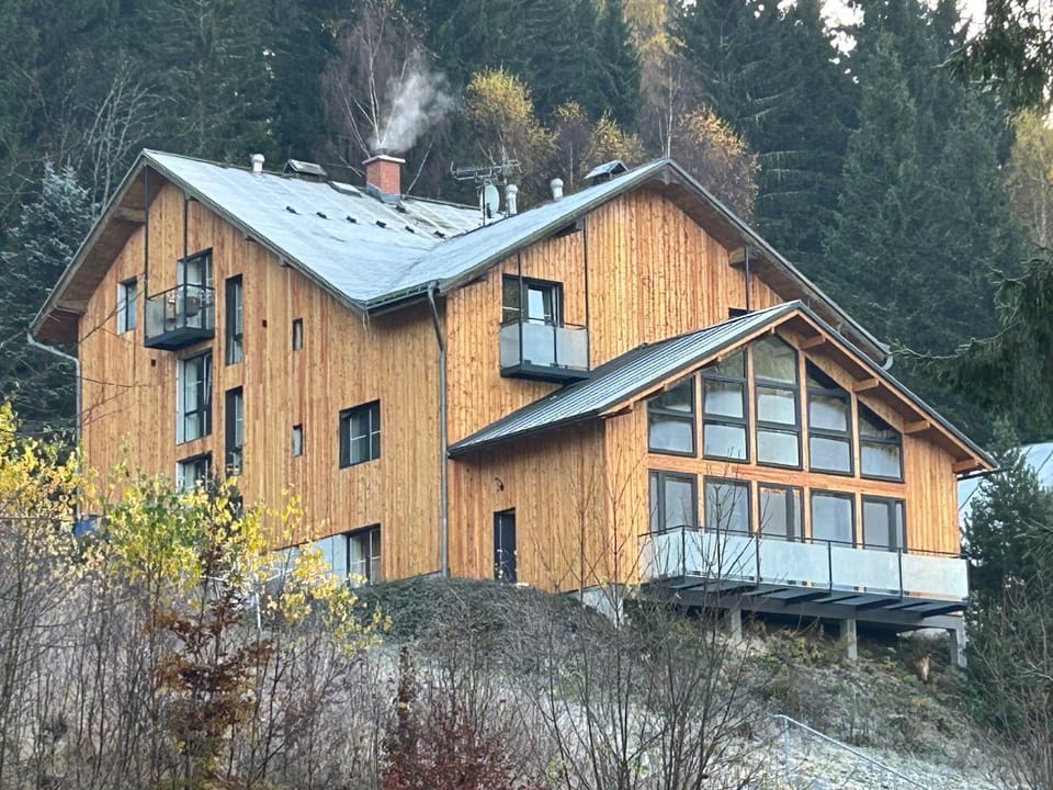 Harrachovský Chalet Gryf u sjezdovky Chalet in Lower Silesian Voivodeship