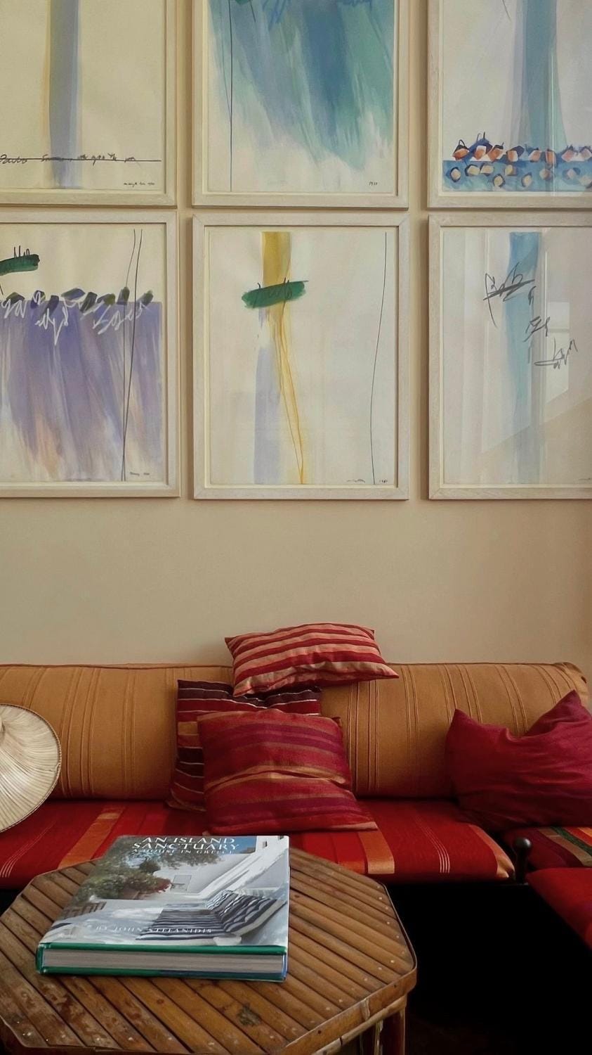 Living room, Decorative detail