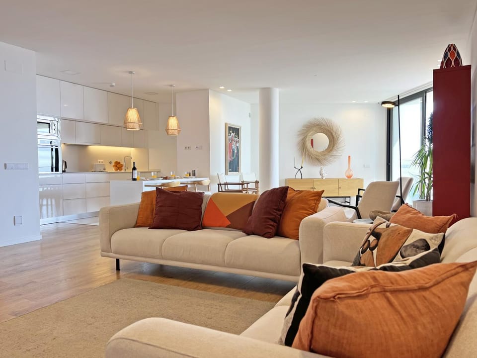 Kitchen or kitchenette, Living room, Dining area