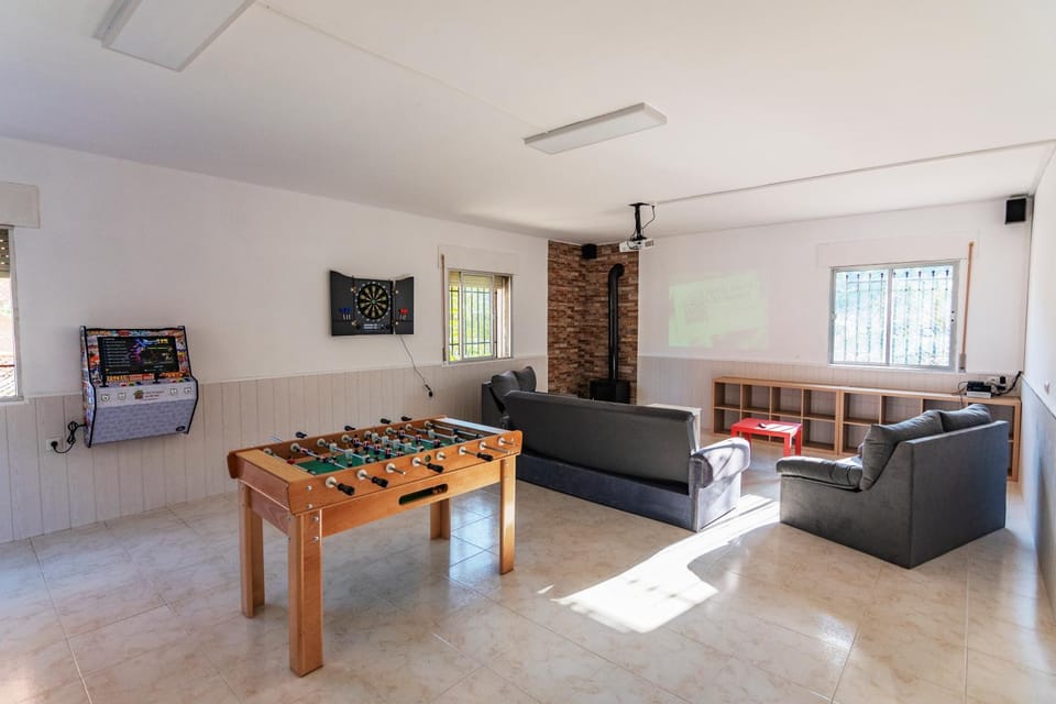 Communal lounge/ TV room, Game Room