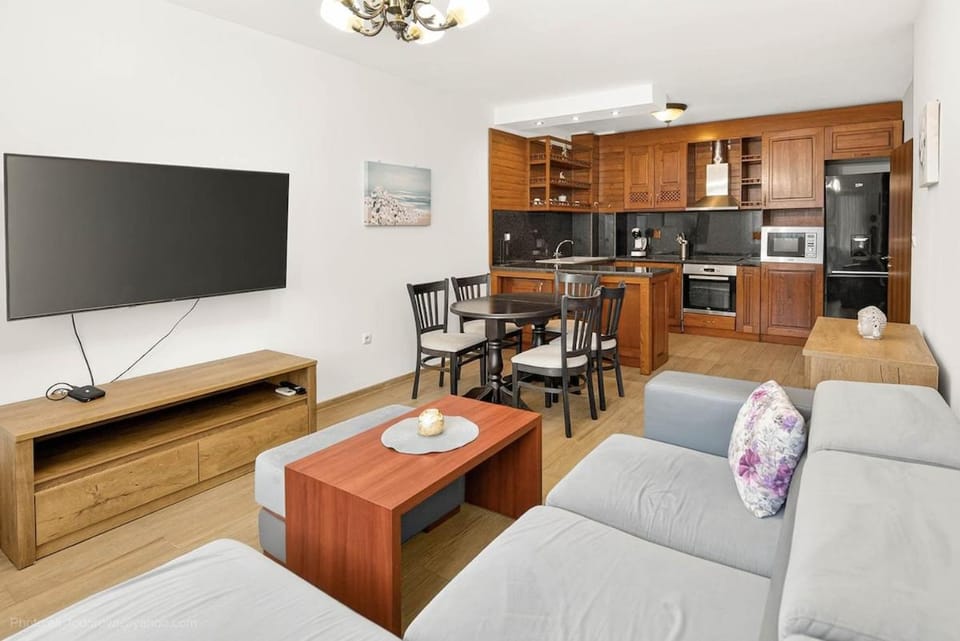 TV and multimedia, Seating area